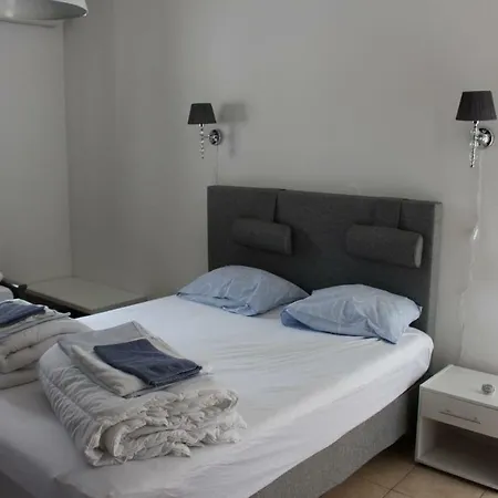 Lizzi Τρογκίρ