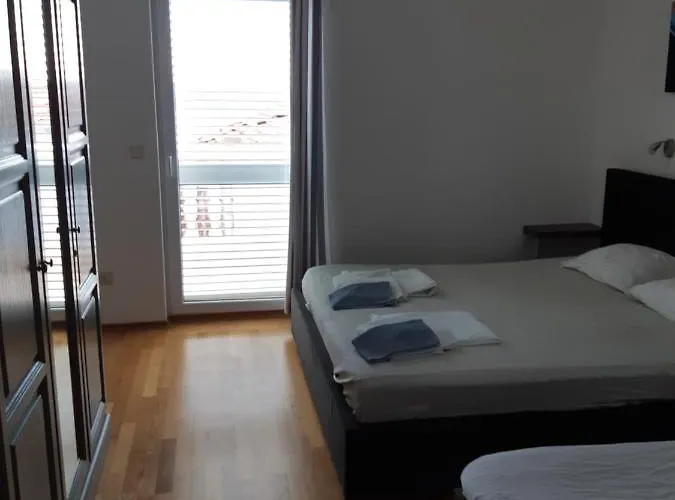 Lizzi Hébergement de vacances